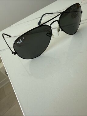 Ray-Ban Polarized Black Aviator Sunglasses for Women